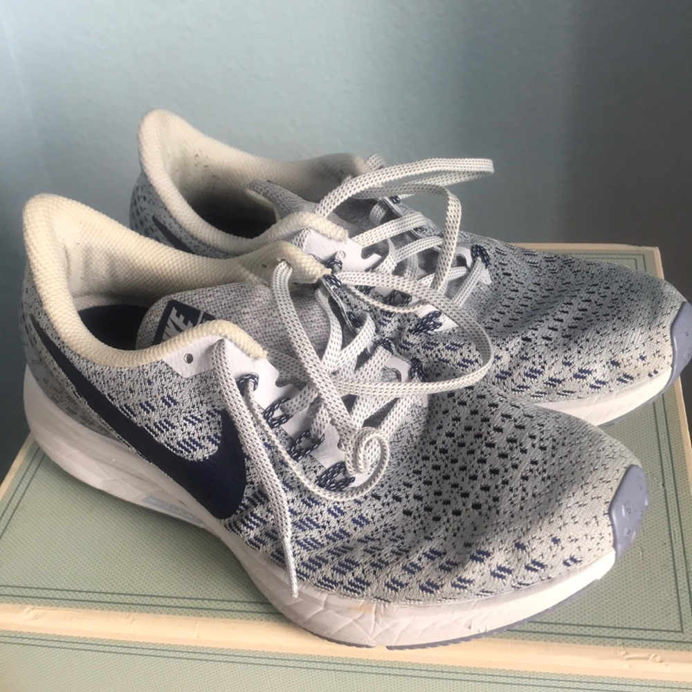 Nike Zoom Pegasus 35 - women’s size 8.5